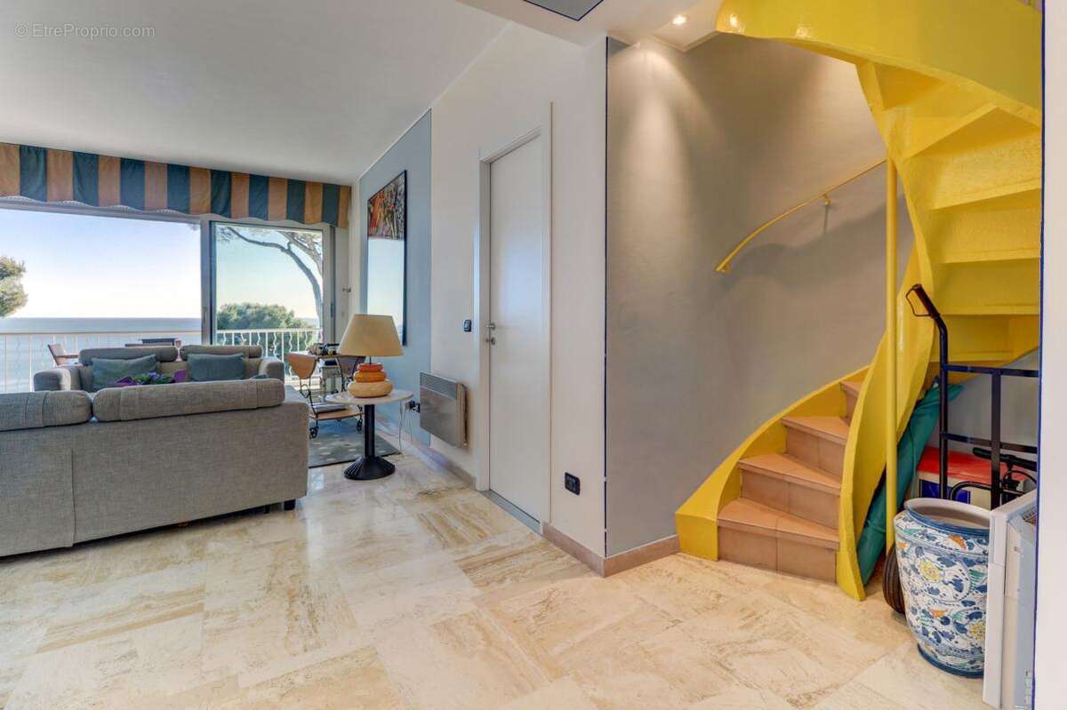 Appartement à VILLEFRANCHE-SUR-MER