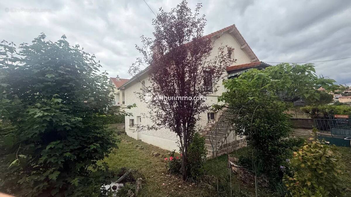 Maison à MILLAU