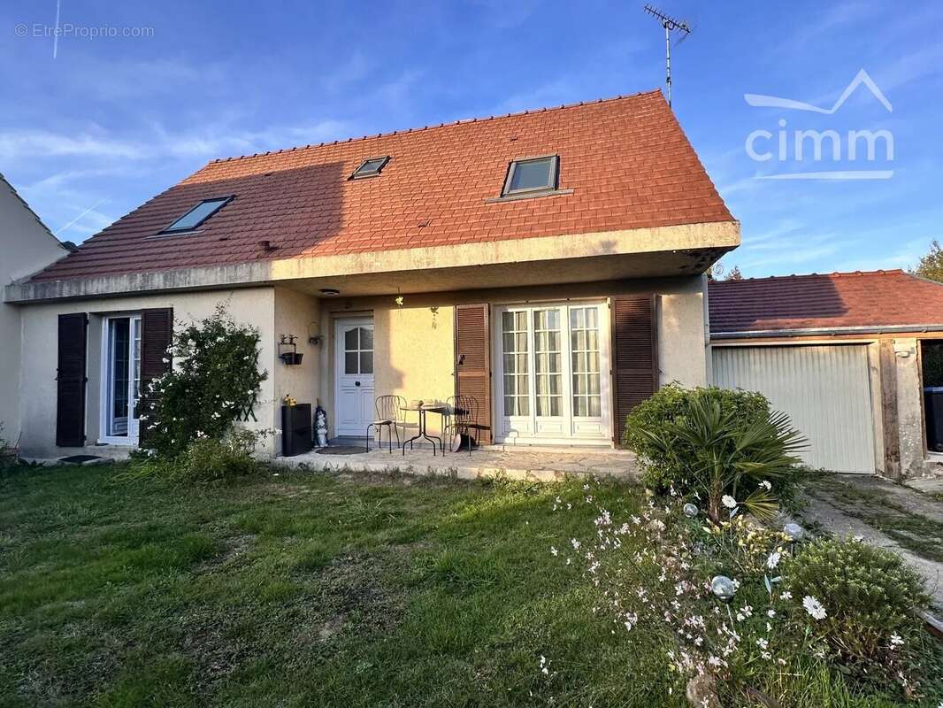 Maison à CONGIS-SUR-THEROUANNE