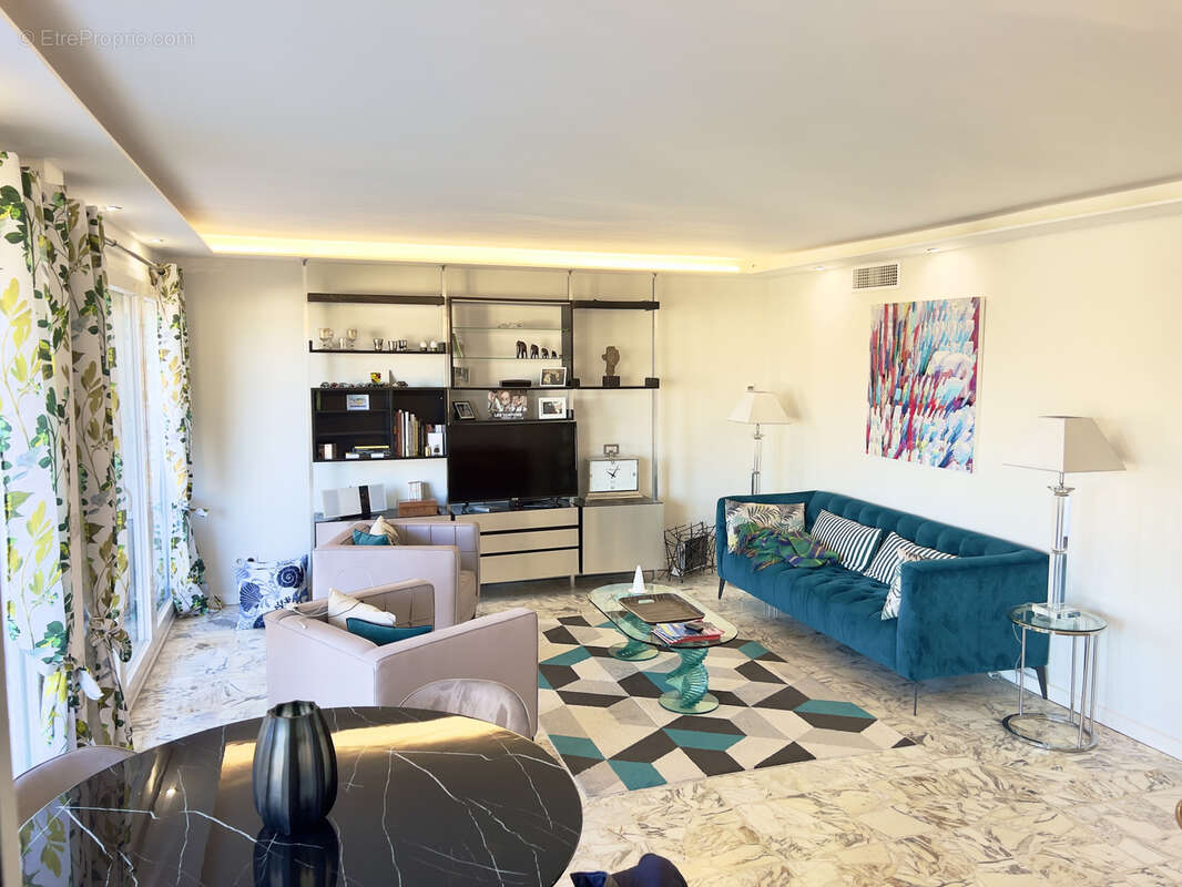 Cannes basse californie t3/t4 de 94m2 terrasses sud 40m2 garage cave - photo 16