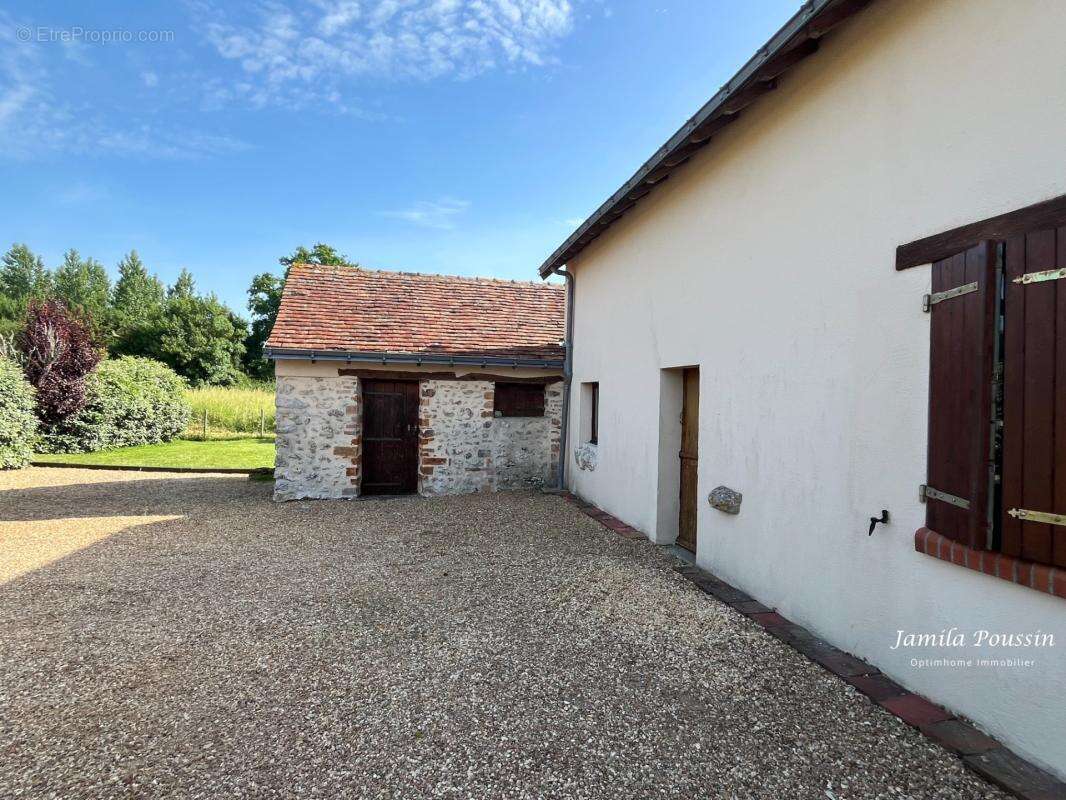 Maison de Campagne (137 m2 - 7 pièces) NOYANT-VILLAGES (49) - photo 10