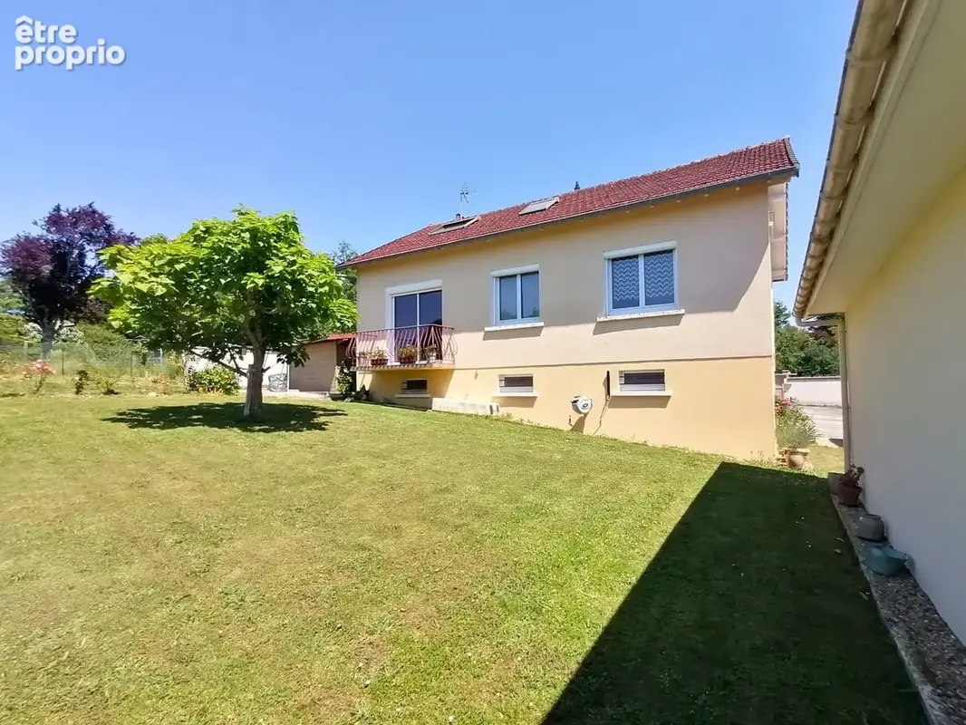 Maison 96 m² à Peyrat-De-Bellac  - photo 4