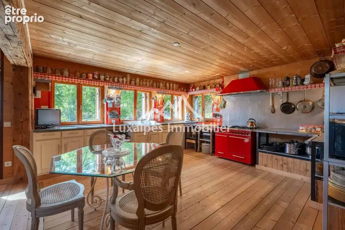 Maison 7 pièces 274 m² à vendre à Les Villards-Sur-Thones (74230) - photo 2