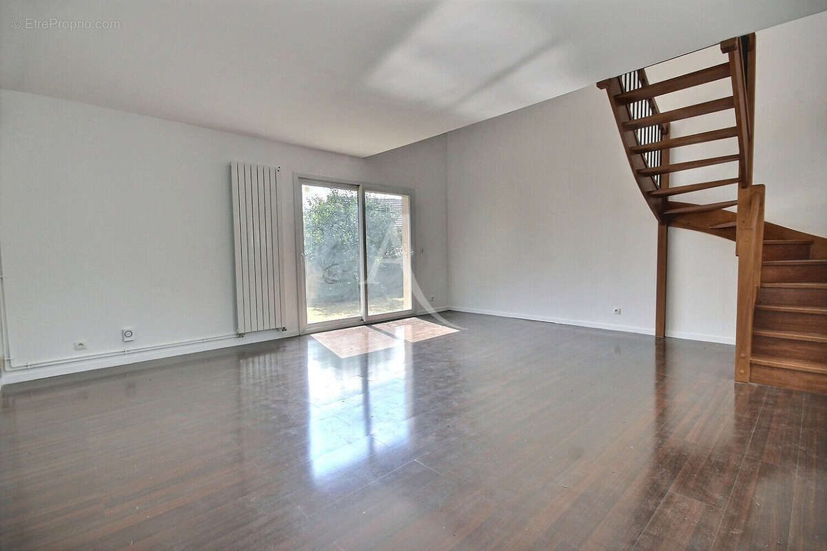 Maison à CONFLANS-SAINTE-HONORINE