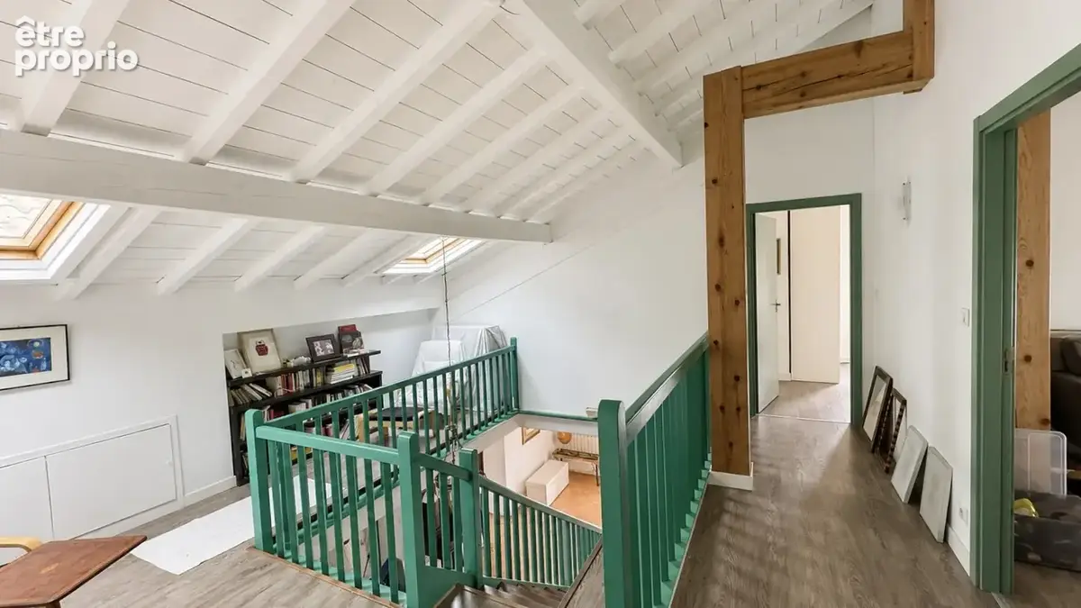 Maison de caractère du XVIIIe siècle rénovée  402 m² habitables  9 chambres  Terrain de 2 215 m²  Urt - photo 11