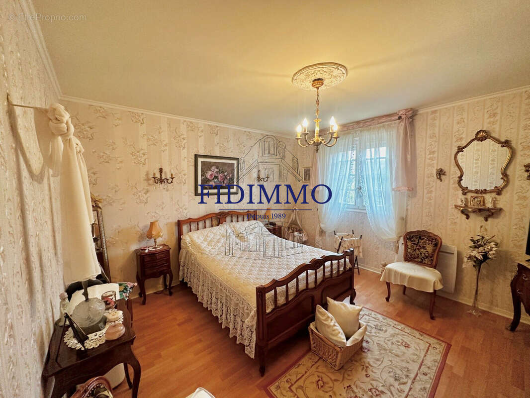 Maison à CHENNEVIERES-SUR-MARNE