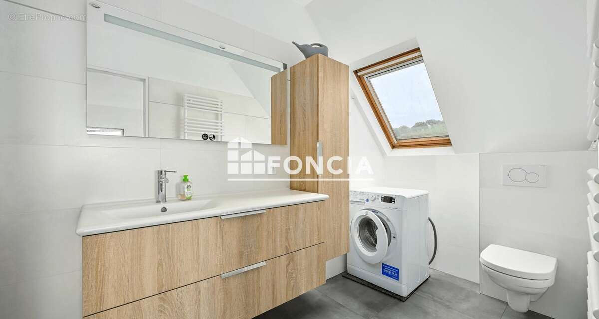 Appartement à LE PLESSIS-ROBINSON