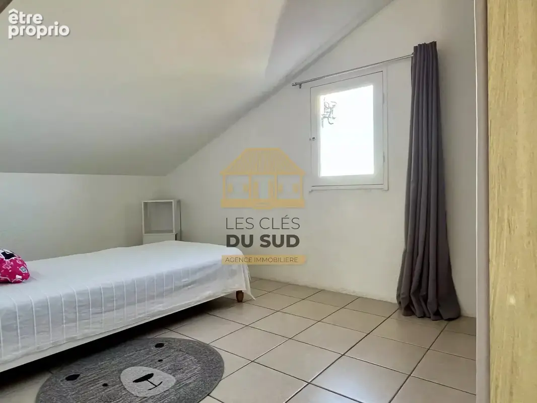 Villa familiale T5/6 spacieuse avec grand jardin plat et vue dégagée au Tampon – Pont d’Yves 97430 - photo 9