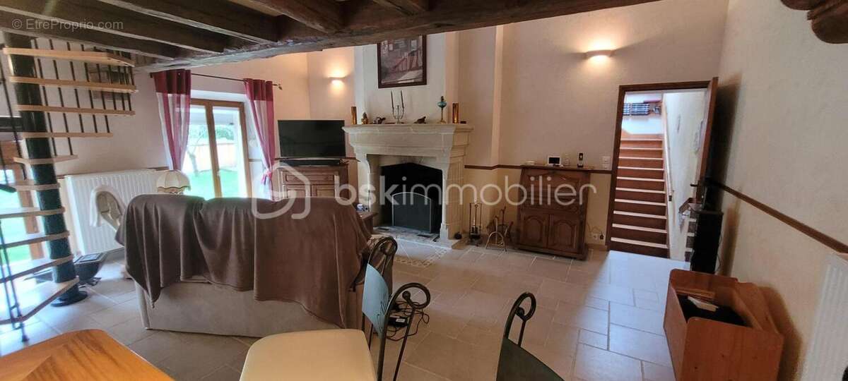 Maison à MONTEREAU-FAULT-YONNE