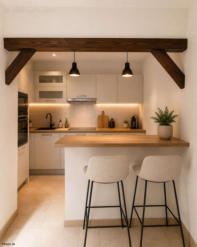 Maison à SOLLIES-TOUCAS