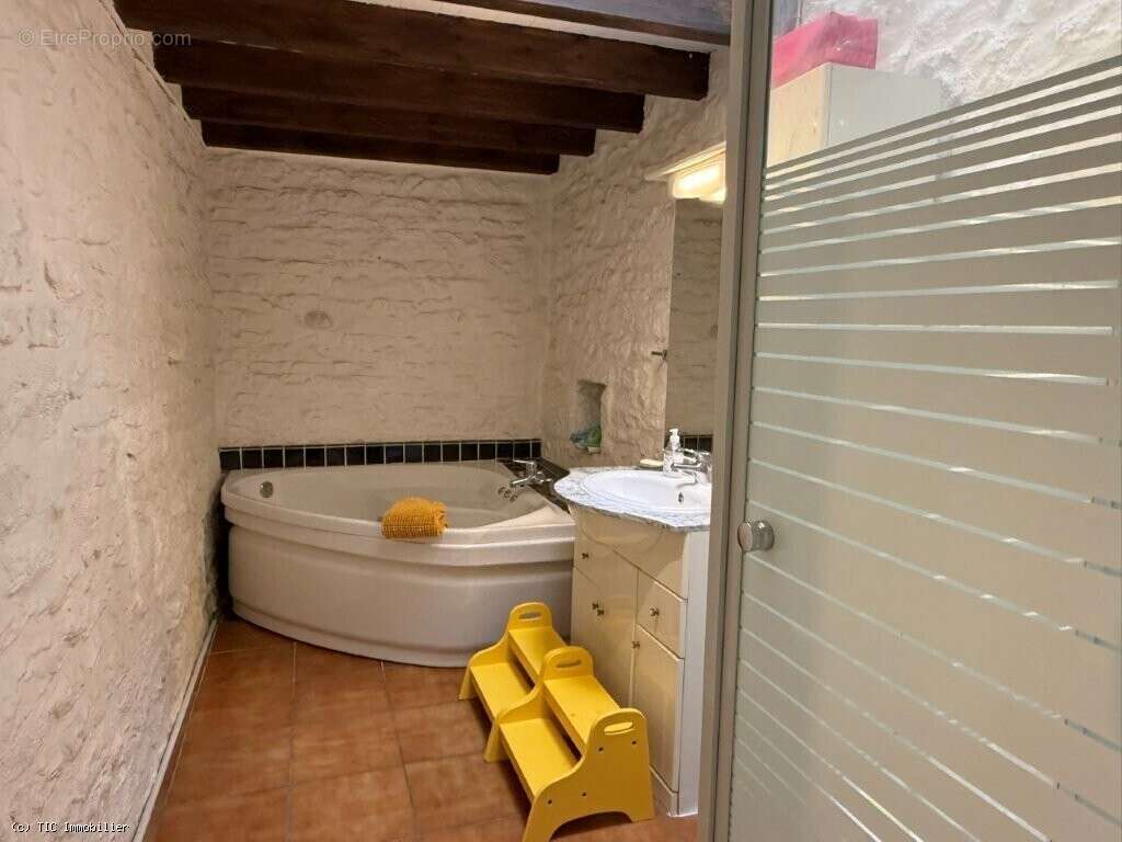 Charmante Maison En Pierres Avec Gîte En Activité, A Proximité De Mansle - photo 13