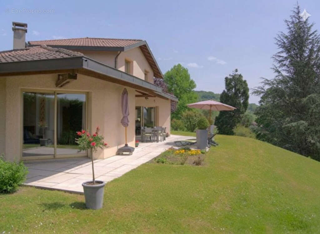 Maison à BOURGOIN-JALLIEU