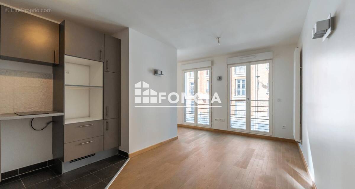 Appartement à PARIS-20E