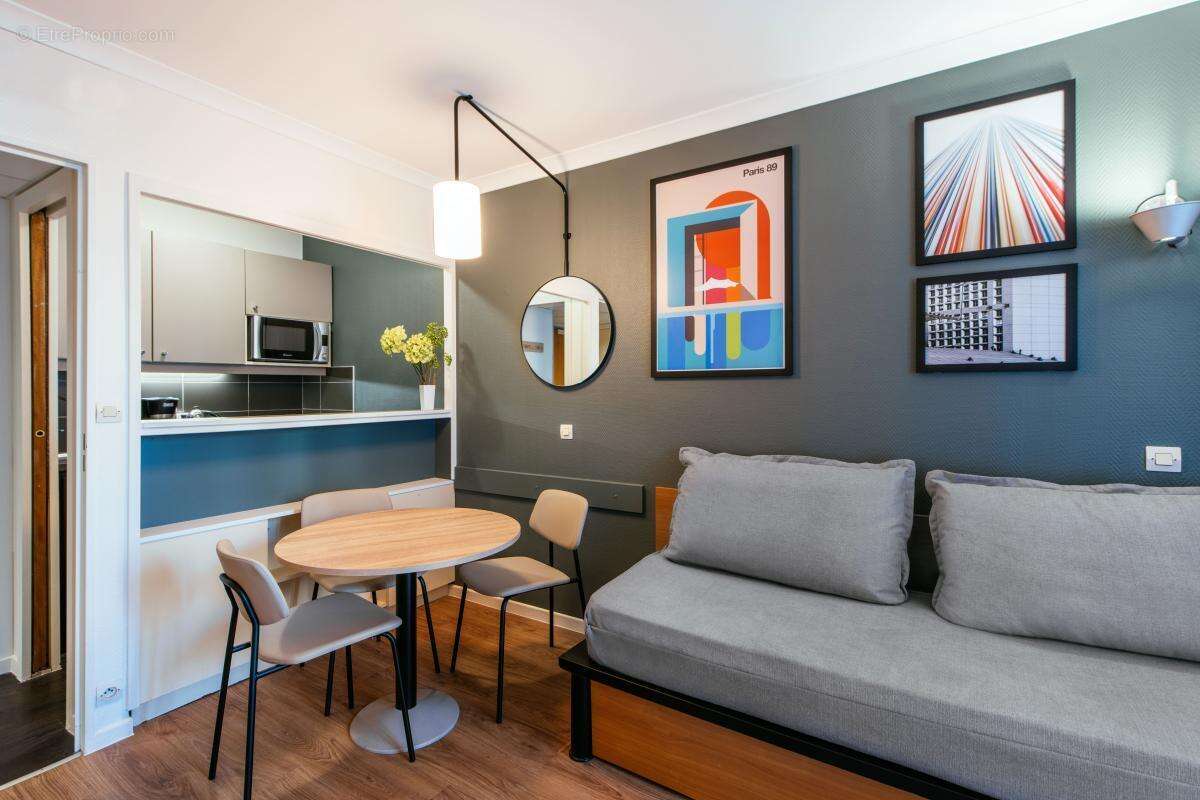 Appartement à COURBEVOIE