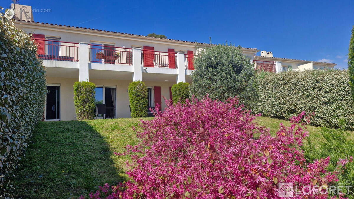 Appartement à FREJUS