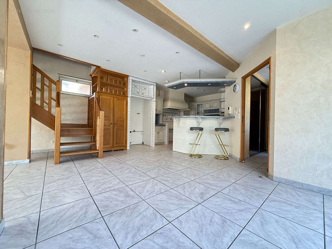 Maison à LONS-LE-SAUNIER