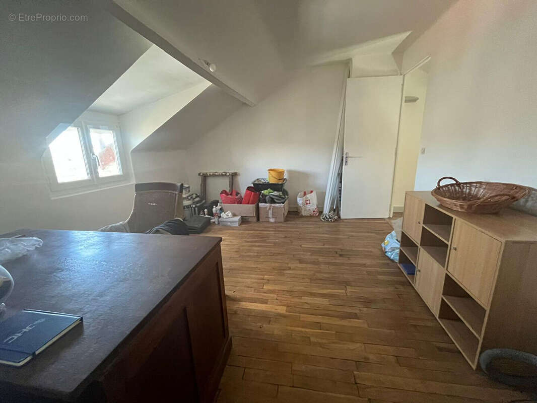 Maison à MARLY-LA-VILLE