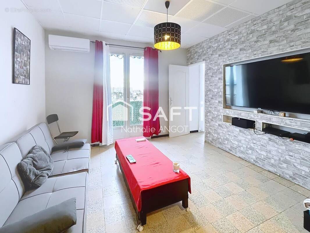 Photo 1 - Appartement à MARSEILLE-10E