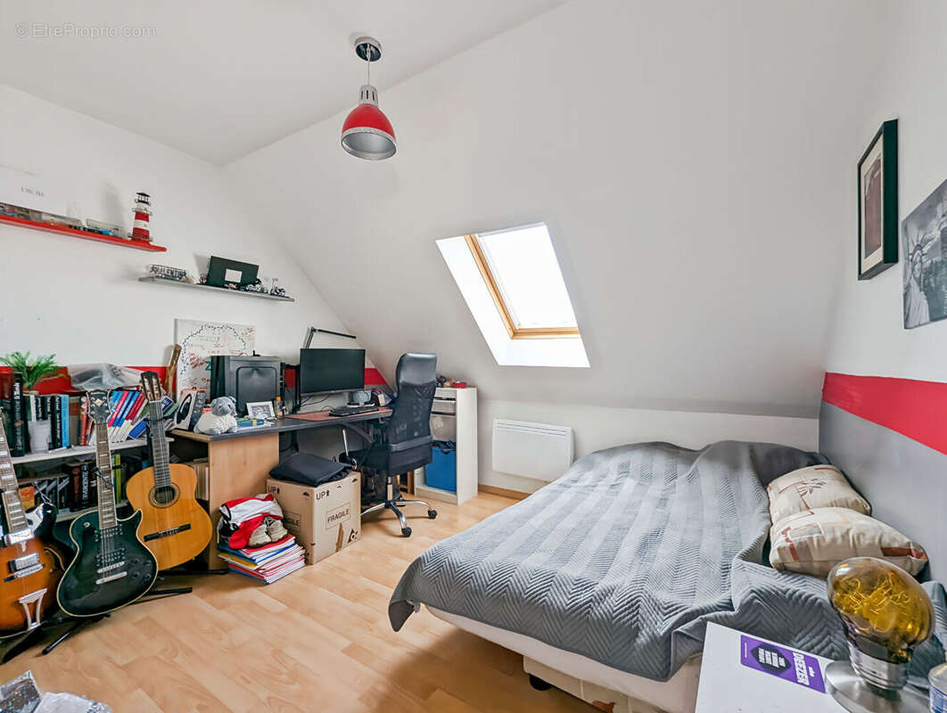 Maison 154m² - Ercé-près-Liffré - 5 Chambres - Terrain 540m² - photo 11