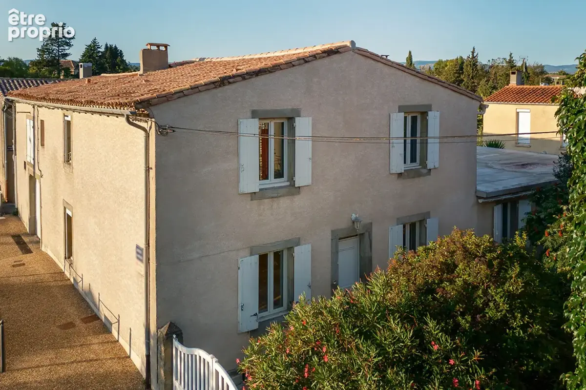 CARCASSONNE - VILLEGAILHENC  Maison  T6 325m² (179m²) avec cour, patio, terrasse 2 vastes garages - photo 4