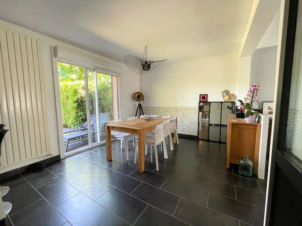 Maison à WAMBRECHIES
