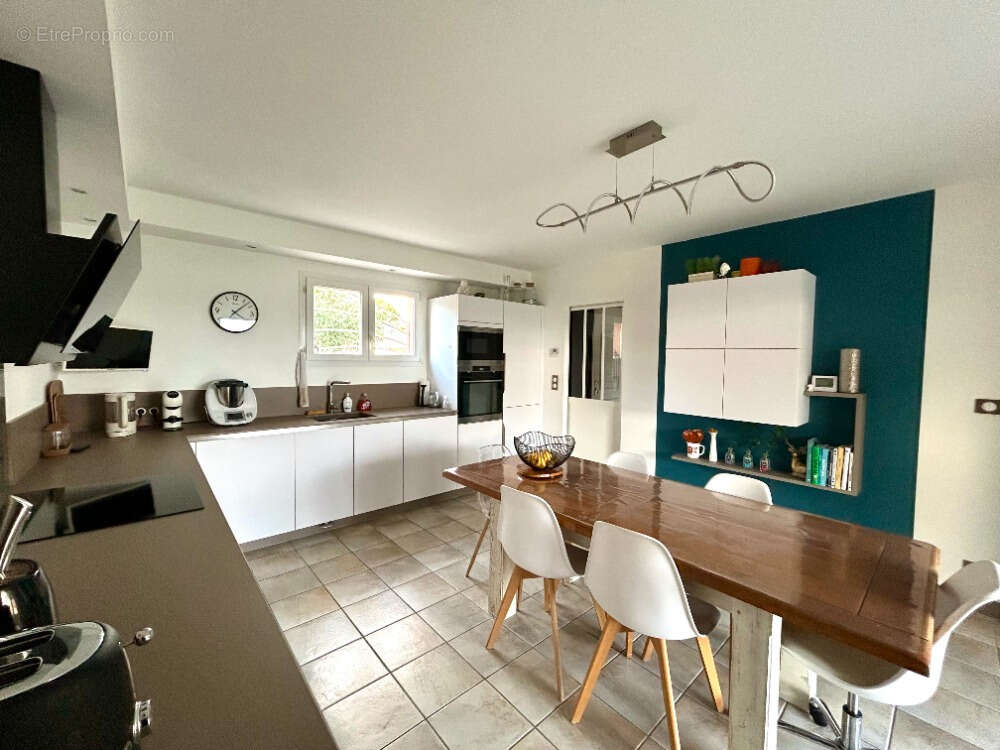 Maison à VILLEMOUSTAUSSOU