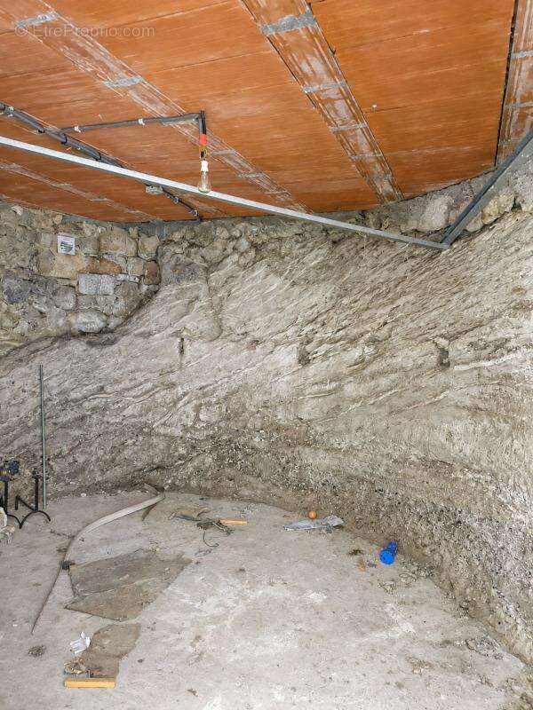 Maison avec terrasse et belle vue - photo 10
