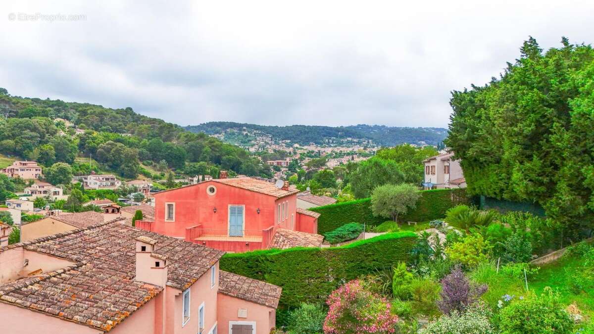 Maison à LA COLLE-SUR-LOUP