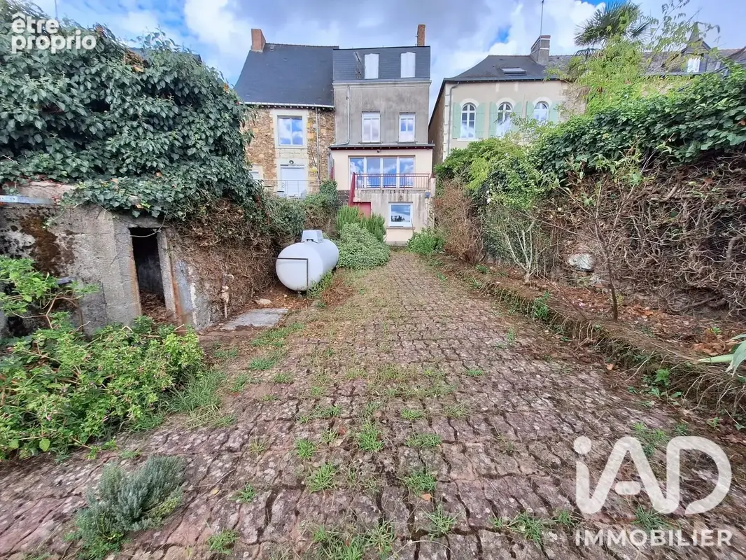 Photo 1 - Maison à BRISSAC-QUINCE