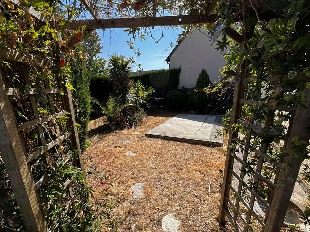 Angers proche CHU - Maison 94m2 - 5 pièces - terrain 317m2 - photo 3