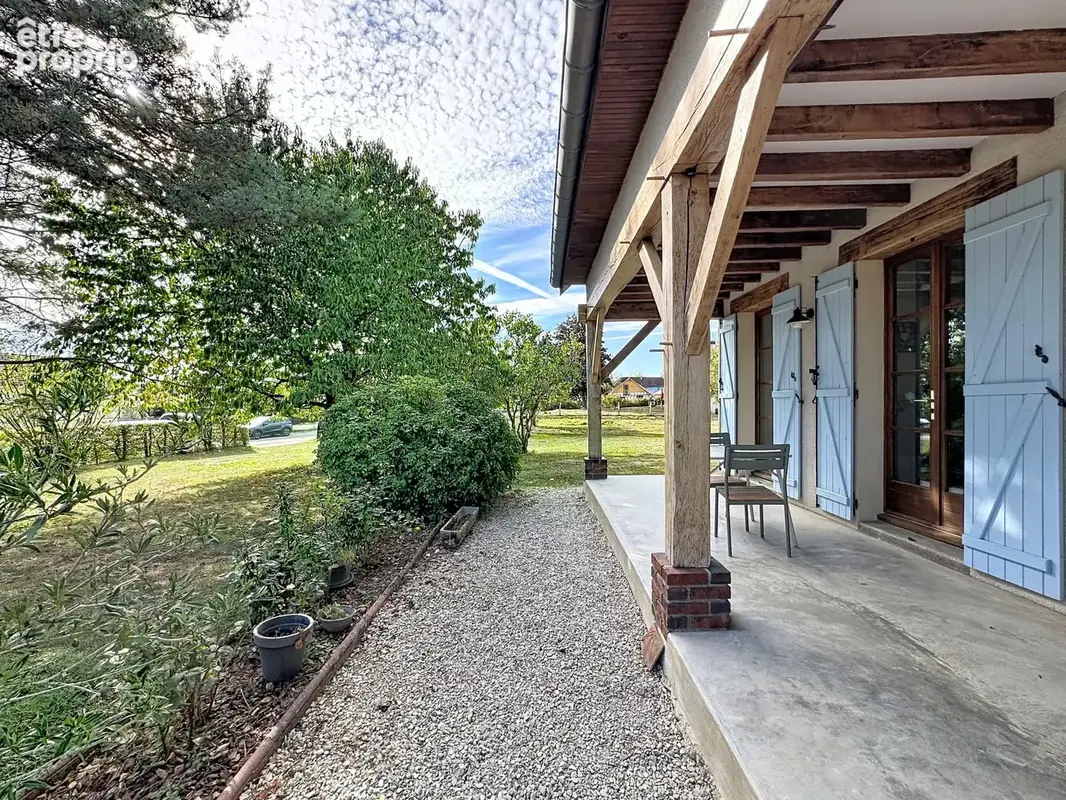 SECTEUR DES LACS D'ORIENT, Maison T5 sur sous/sol, 3 chambres - photo 2