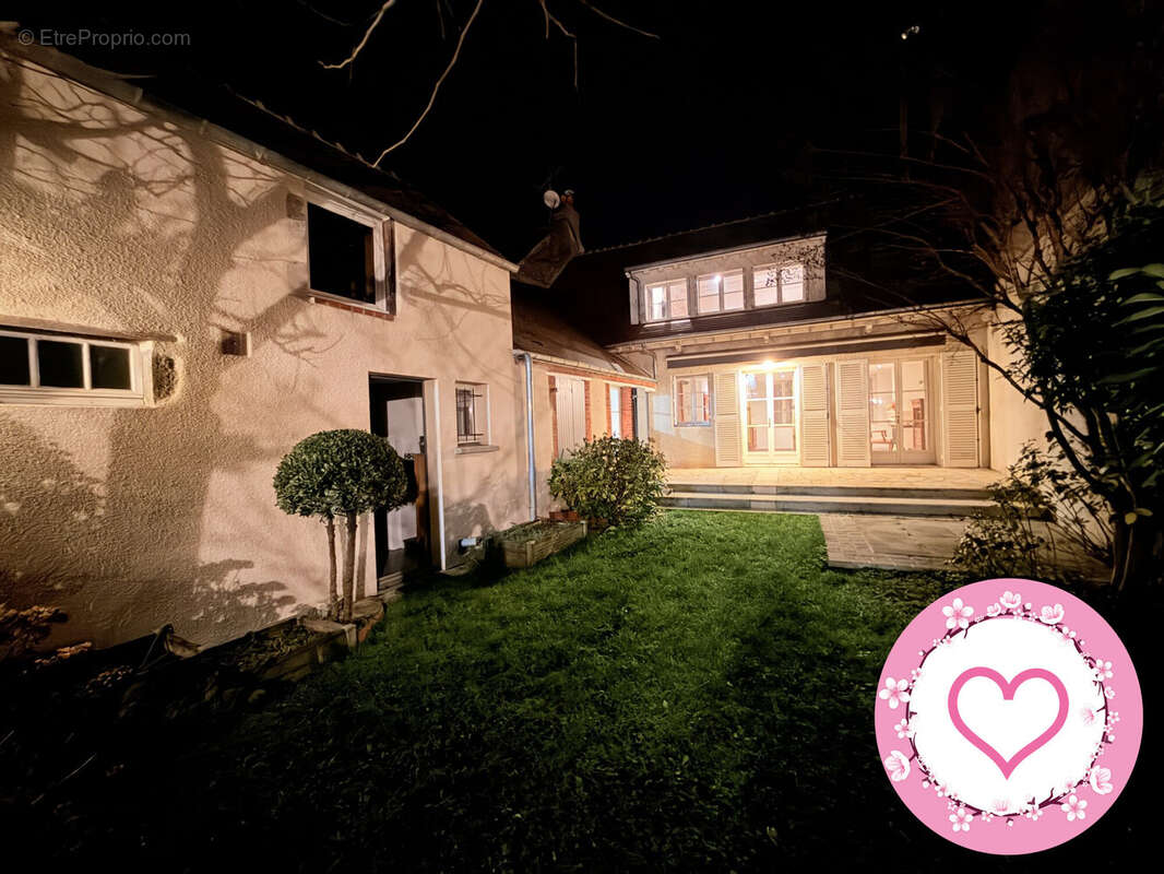 Maison à SAINT-BENOIT-SUR-LOIRE