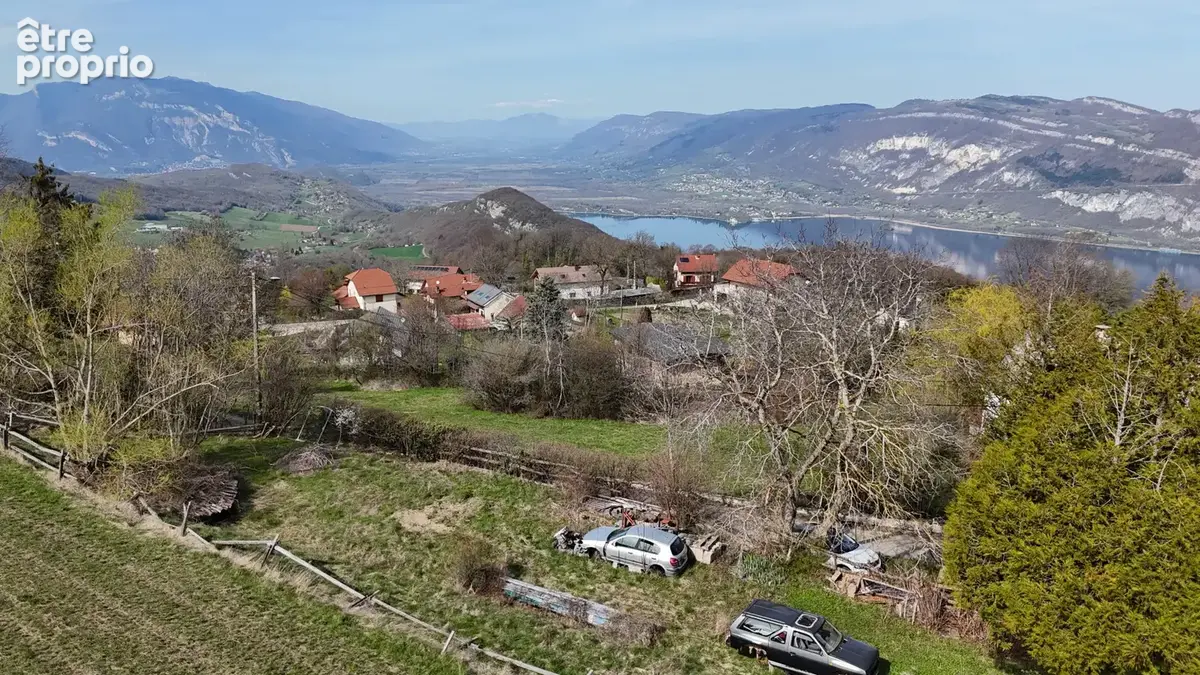 Terrain constructible 1200m2 I Vue lac I Libre constructeur - photo 2
