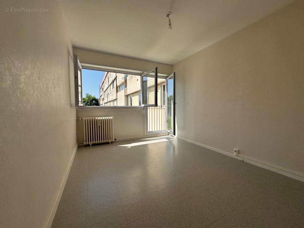 Appartement t4 au 1er étage avec ascenseur - photo 15