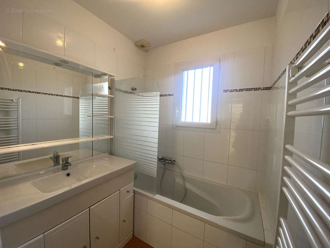 Maison à CINQ-MARS-LA-PILE