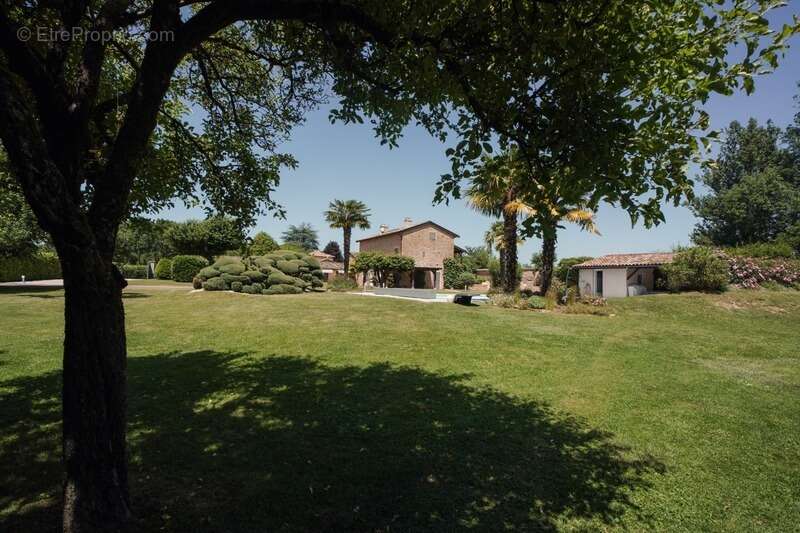 Maison à vendre 9 pièces proche de MACON (71) - photo 16