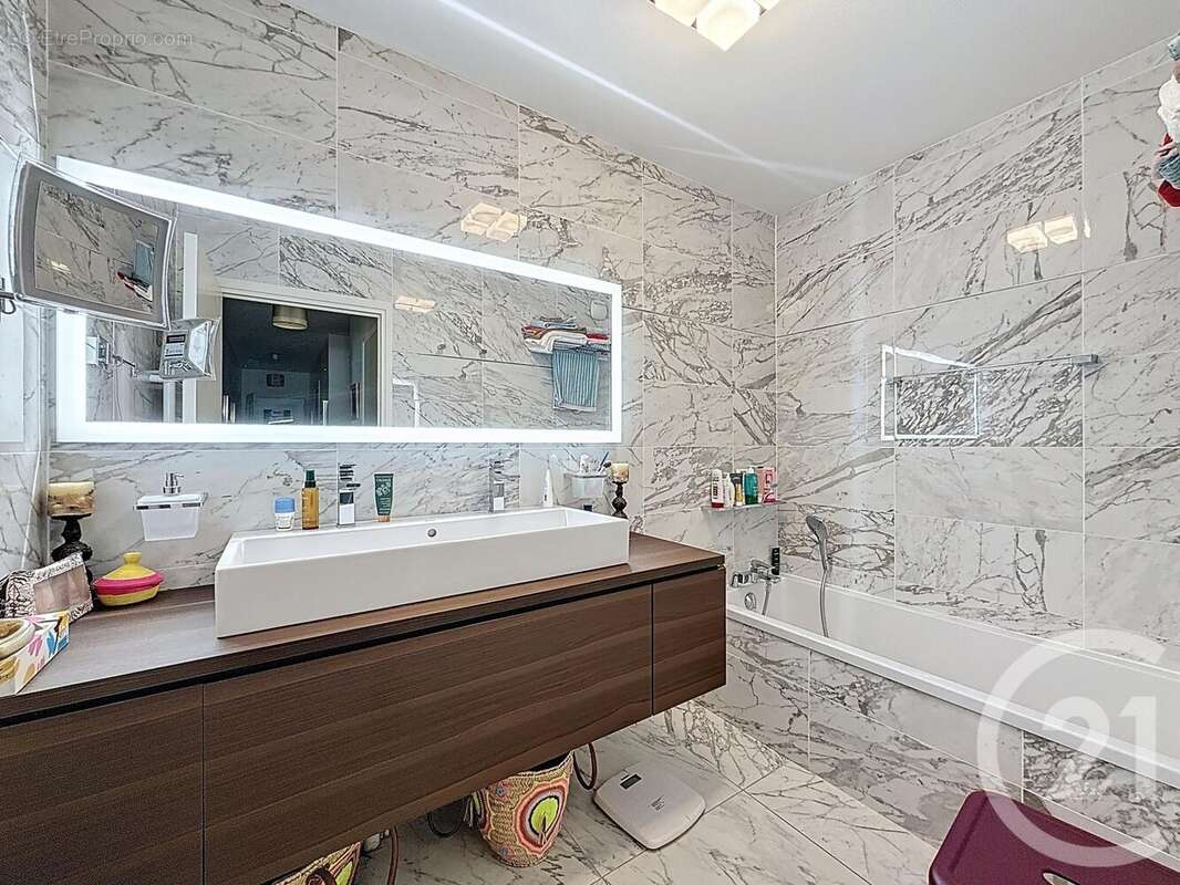 Appartement à LYON-7E