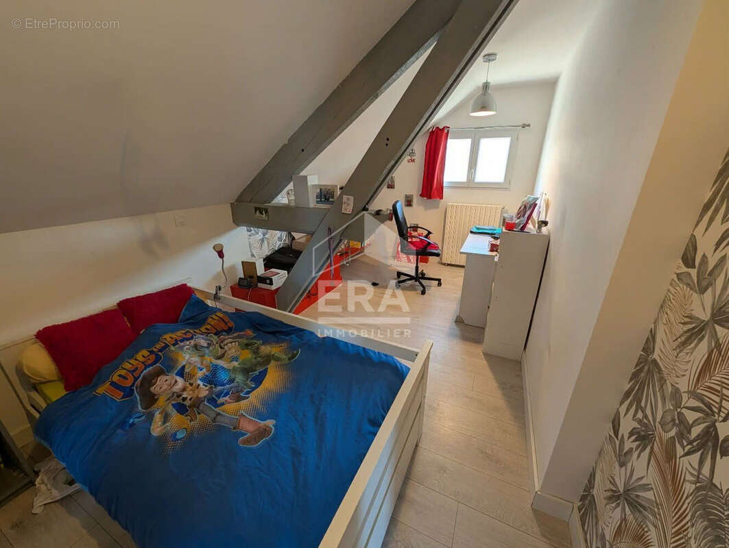 Maison à MONTPON-MENESTEROL