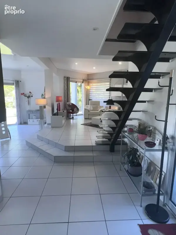 MAISON AU CALME avec 3600 m2 constructibles - photo 11