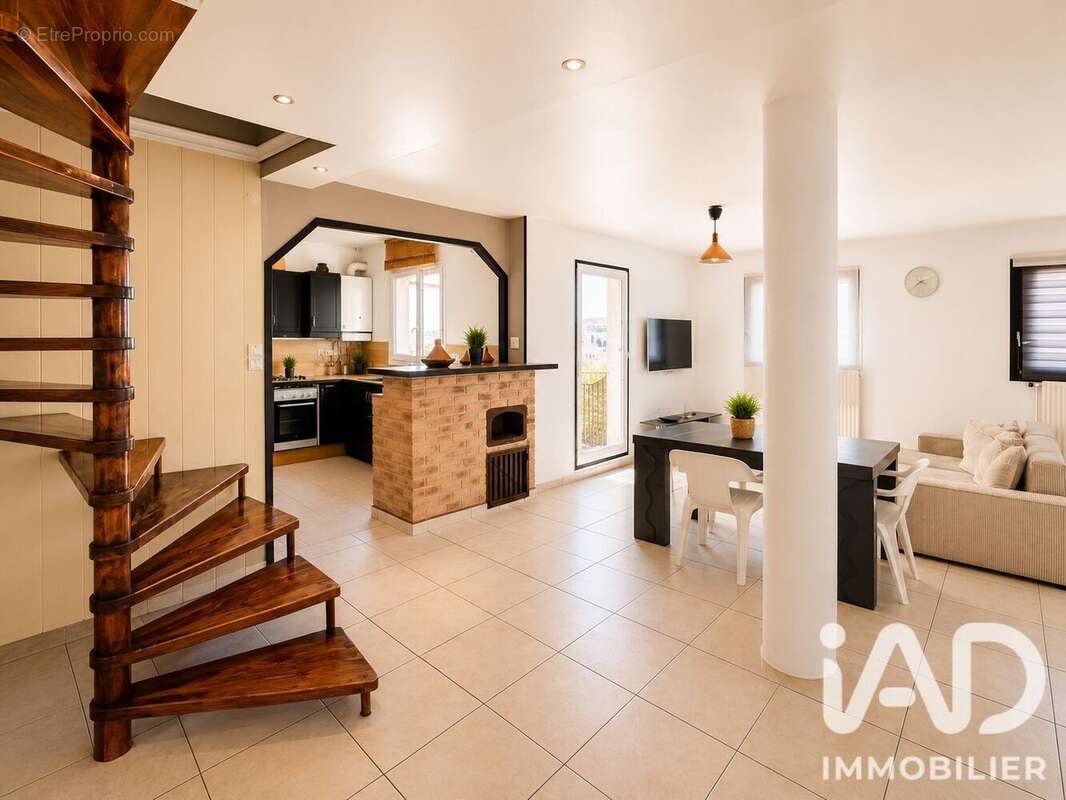 Photo 6 - Appartement à VENISSIEUX