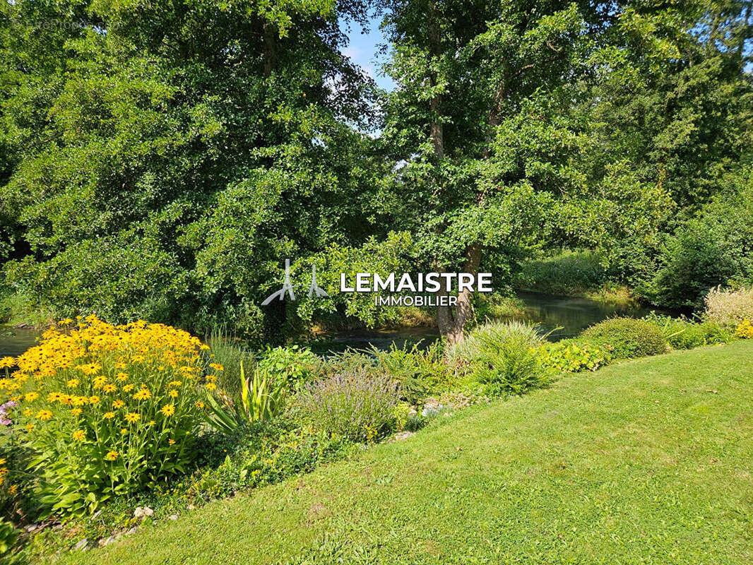 Maison à CROISY-SUR-ANDELLE