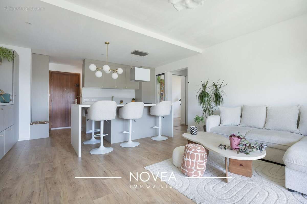 Appartement à FONTAINES-SUR-SAONE