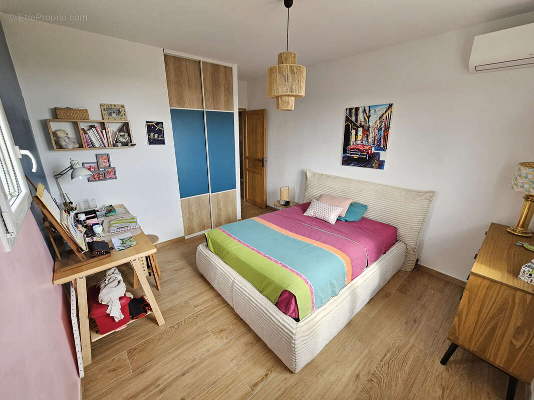 Maison à SAINT-JEANNET