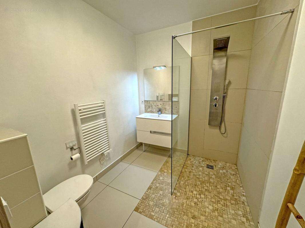 Propriété de Prestige à Vendre à Nice sur la Colline de Crémat - photo 12
