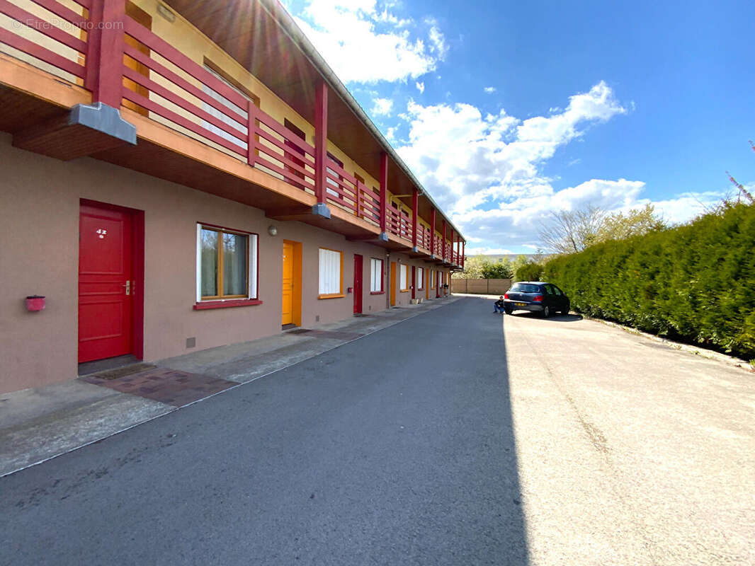 Ste savine, charmant studio lumineux et rénové de 17m², parking commun - photo 5