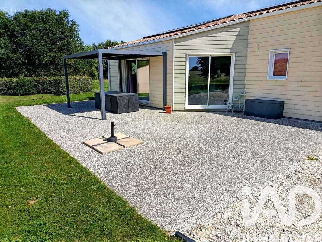 Photo 3 - Maison à SAINT-GEORGES-DES-COTEAUX
