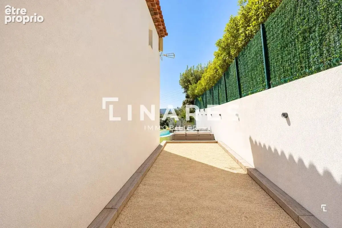 LA CLASSIEUSE - Villa de 122m² - Piscine - Parcelle de 550m² - 13011 La Valentine - photo 19