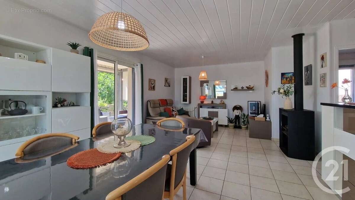 Maison 112 m² à Saint-Pierre-Quiberon  - photo 2