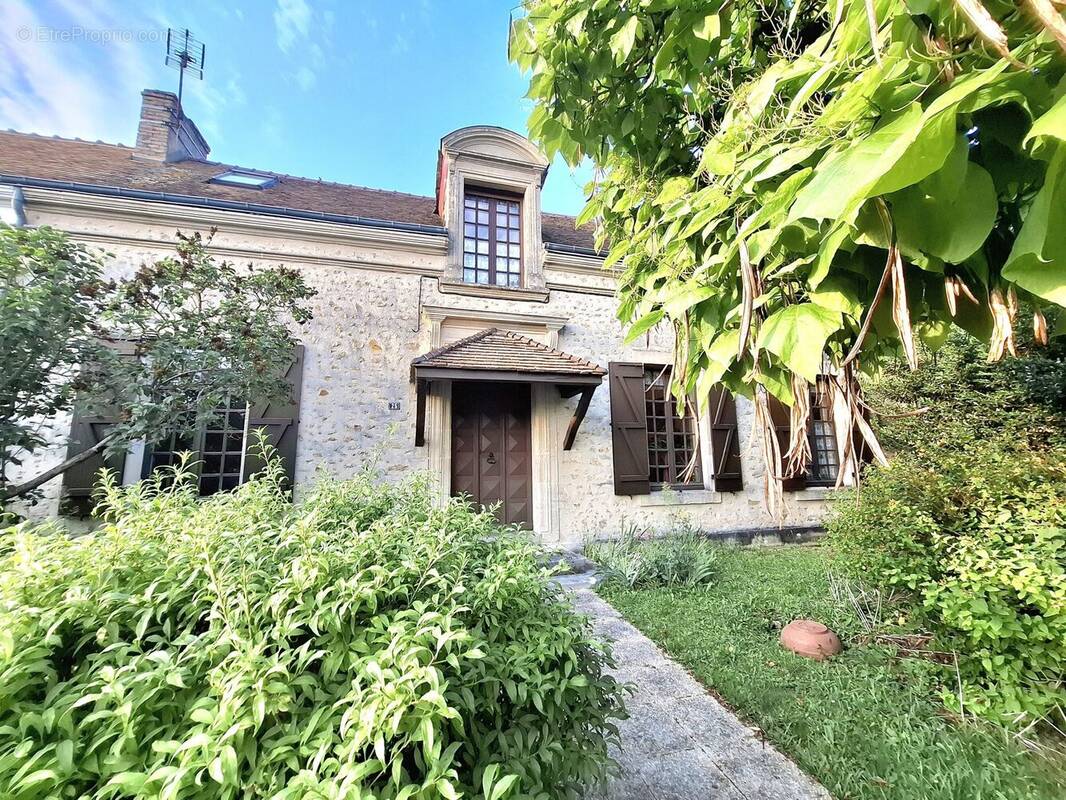 Maison 169 m² à Marolles-Les-Braults  - photo 6