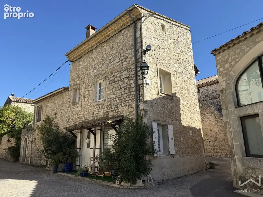Maison à LA GARDE-ADHEMAR